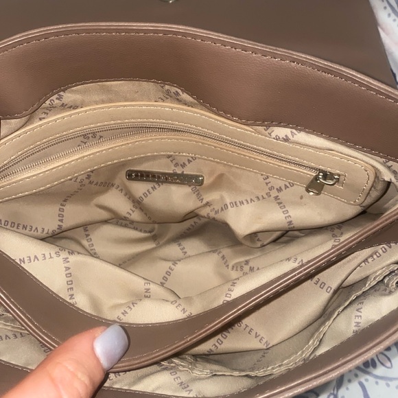 Steve Madden Quilted Tan Purse - Picture 8 of 8